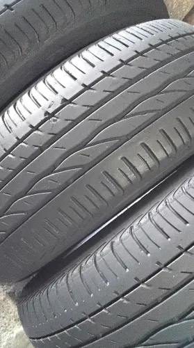 Jogo Pneus Bridgestone 185 60 R 15 Turanza ótimos