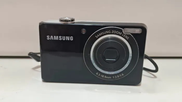Câmera Samsung PL101