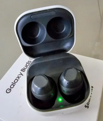 Galaxy buds Fe sem detalhes