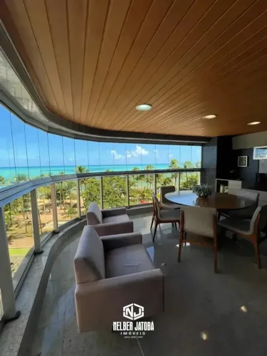 Beira-Mar de Ponta Verde | 4 Suítes | 278m²