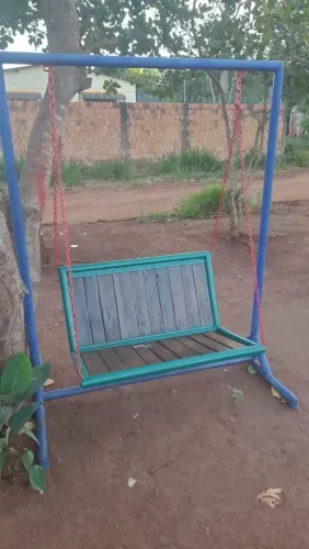 Vendo balanço  já pintado y envernizado 