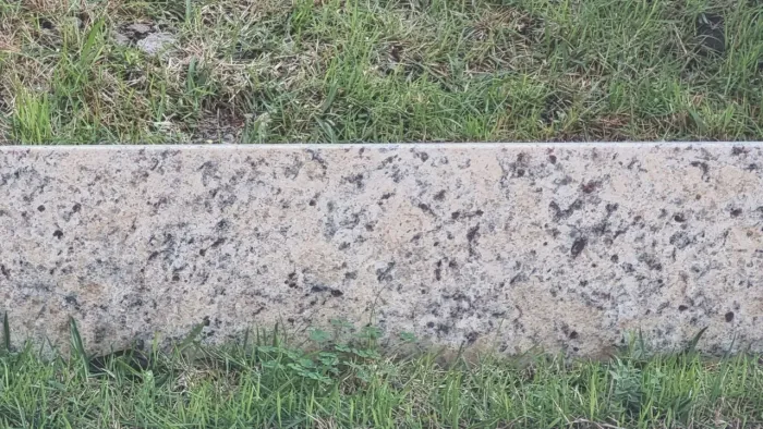 Pingadeira/Soleira granito