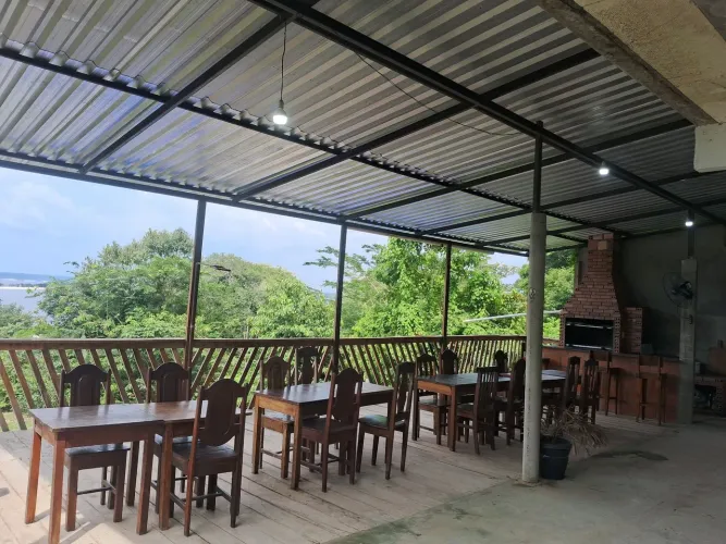Alugo para eventos e hospedagem 