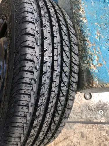 Pneu aro 15 Goodyear