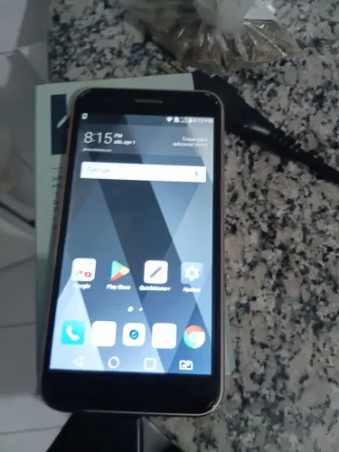 Celular smartphone LG K10.