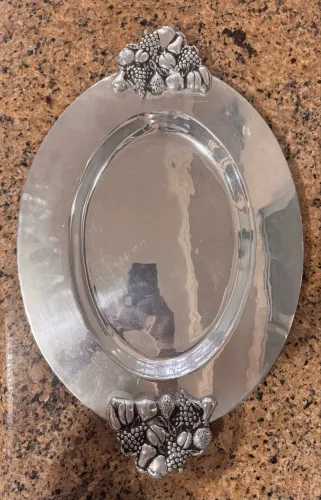 Bandeja Oval em Alumínio Fundido (espessura robusta)