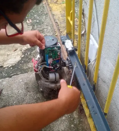 Conserto de motor de portão atendo todo o RJ