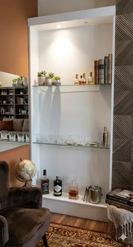 Estante Pequena c/ duas Prateleiras de vidro