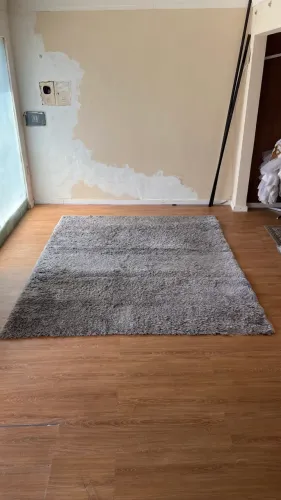 3 Tapetes peludos cinza