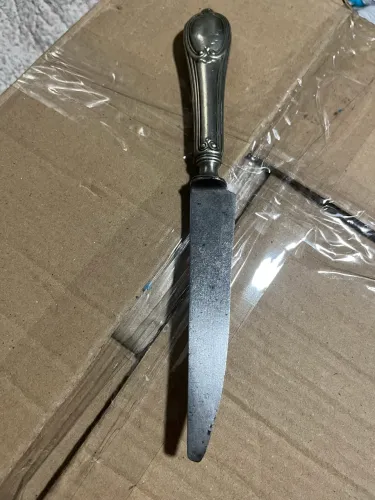 Faca Antiga Com Cabo Trabalhado Prateado - Item De Coleção / Decoração