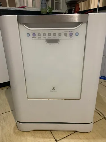 Lava louças Electrolux 14 serviços branca 