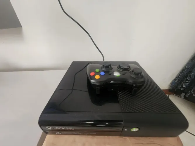 Xbox 360 Slim Original + Controle + 11 Jogos (COD, FIFA, NFS)