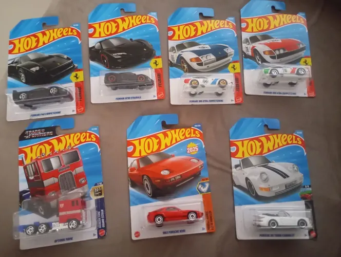 Miniaturas Hotweels a partir de R$30,00 (Porsche, Ferrari..)