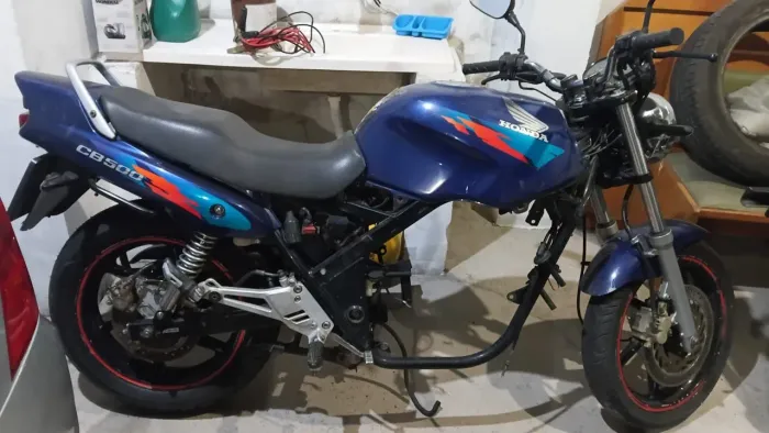 Troco por carro/Motor quebrado