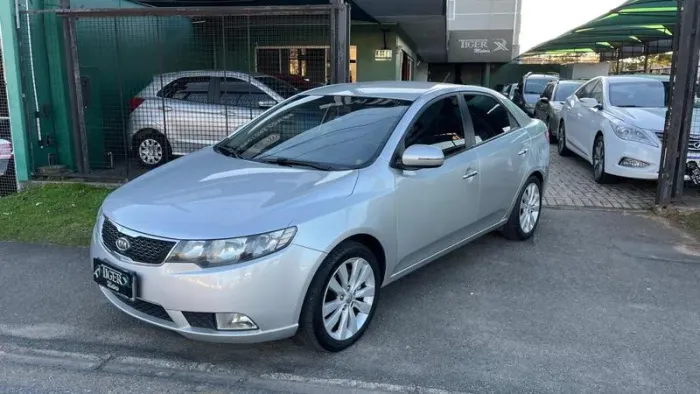 Kia Motors Cerato 1.6 16V Mec. 2012