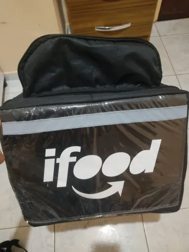 Vende-se bolsão de isopor.
