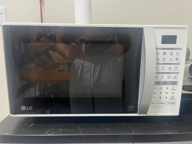 Micro-ondas LG 28L - Excelente estado