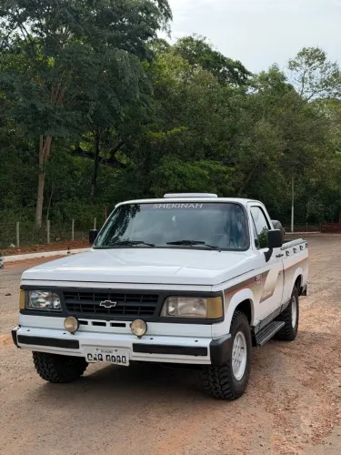 Chevrolet D-20 S / Luxe 3.9/4.0 Diesel 1995