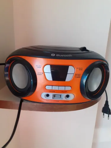 Bluetooth USB , CD, AM eFM