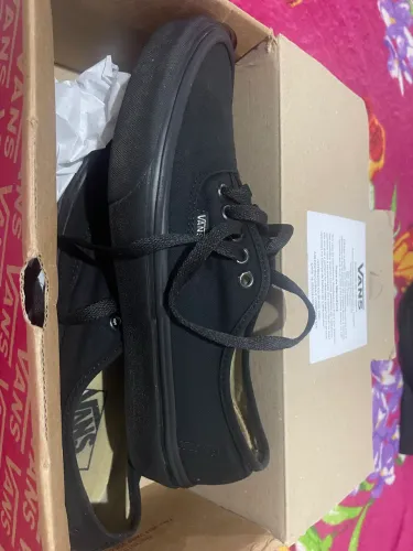 Tênis vans original e duas camisas Youcom