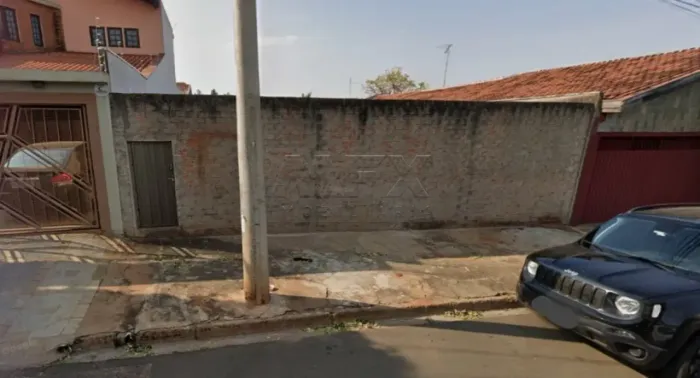 Terreno à venda, plano no Jardim Aeroporto em Bauru SP, murado e encaixado