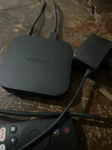 TV BOX XIAOMI com nota fiscal. Preço baixo pra vender rápido