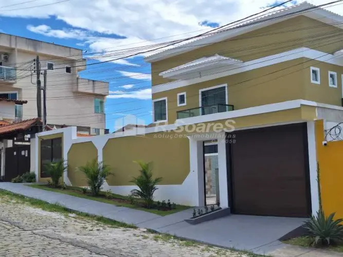 Casa em Condomínio : Duplex / Residencial / Peró