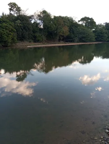 Chácara terreno fundos para o rio ótimo pesqueiro,rio lambari em Alberto Isaacson.