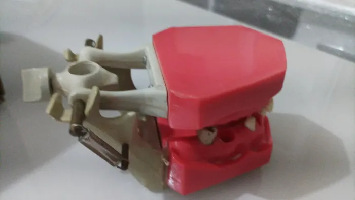 Aparelhos odontológicos para estudo
