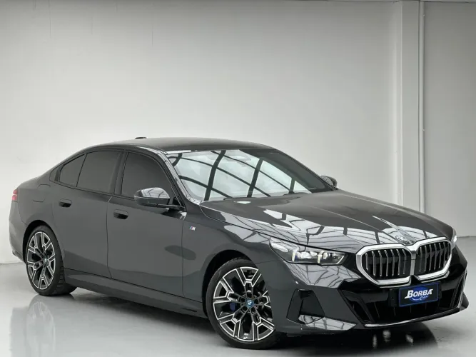 BMW 530E M Sport 2.0 Turbo Híbrido Aut. 2025