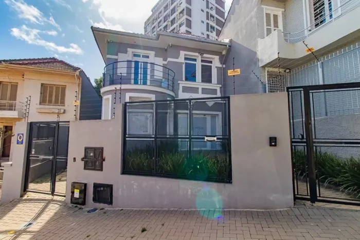 Casa Comercial para alugar com 200m² no Moinhos de Vento