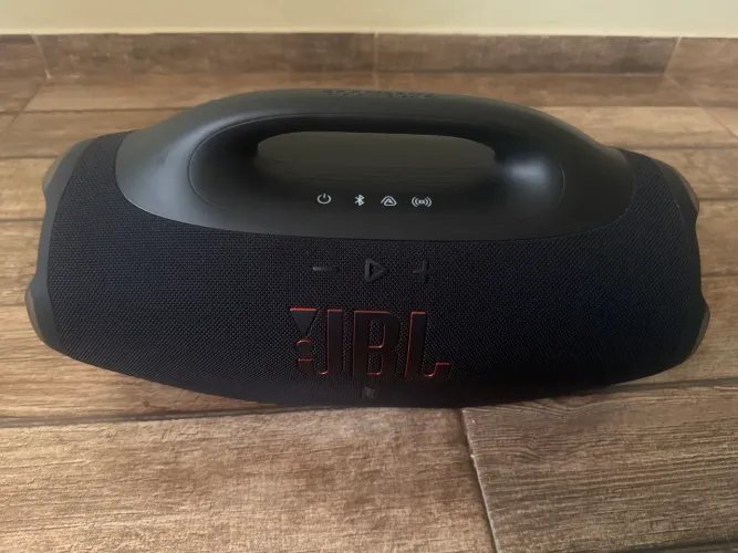 Caixa JBL BOMBOX 04 
