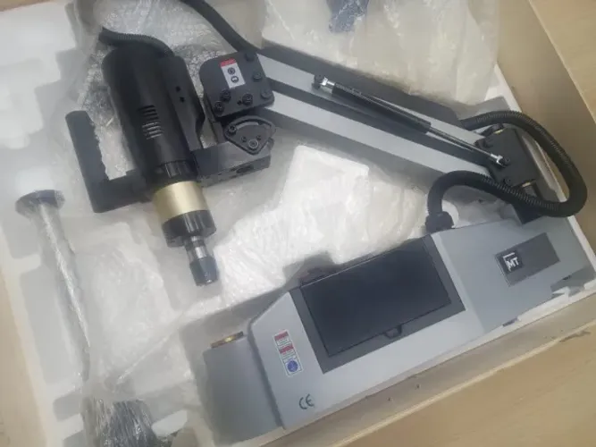 Rosqueadeira articulavel M16 Takt 