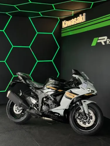 Kawasaki Ninja ZX-6R 2026 Branca 0km