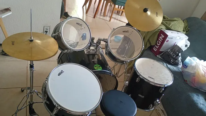 Bateria MXT nova comprada em fevereiro , motivo (mudança)