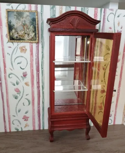 Miniatura de cristaleira vitoriana escala 1/12
