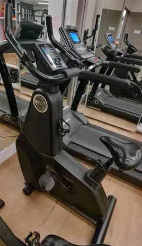 Bicicleta Ergométrica Movement BM 2800 PRO