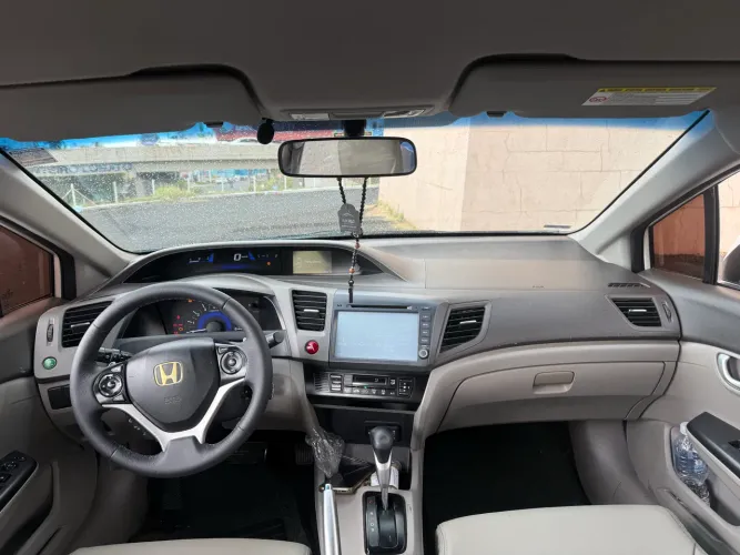Honda Civic Sedan LXR 2.0 Flexone 16V Aut. 4P 2014