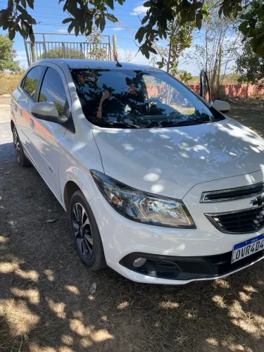 Chevrolet Onix Hatch LTZ 1.4 8V Flex Power Mec. 4P 2014