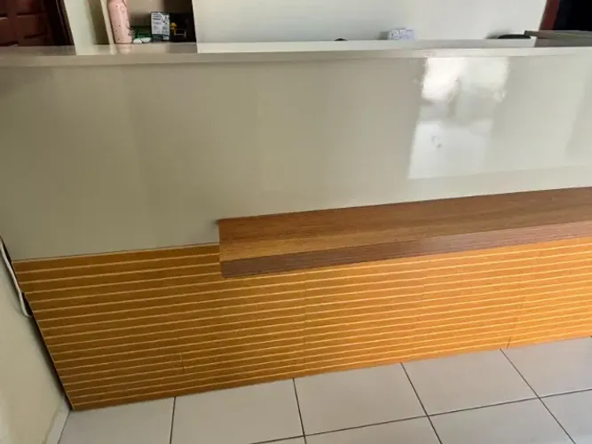 Balcão de Recepção/Atendimento 2,60m - Bom Estado - R$ 450