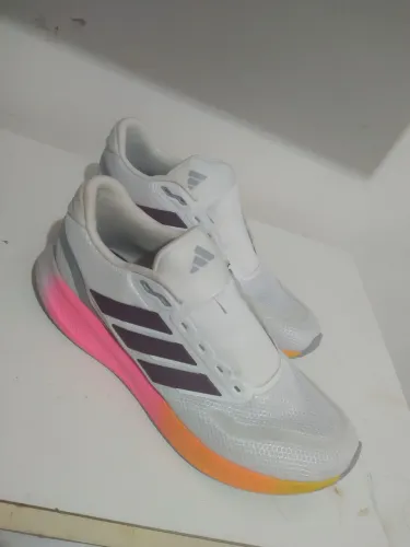 Tenis esportivo feminino tamanho 44 