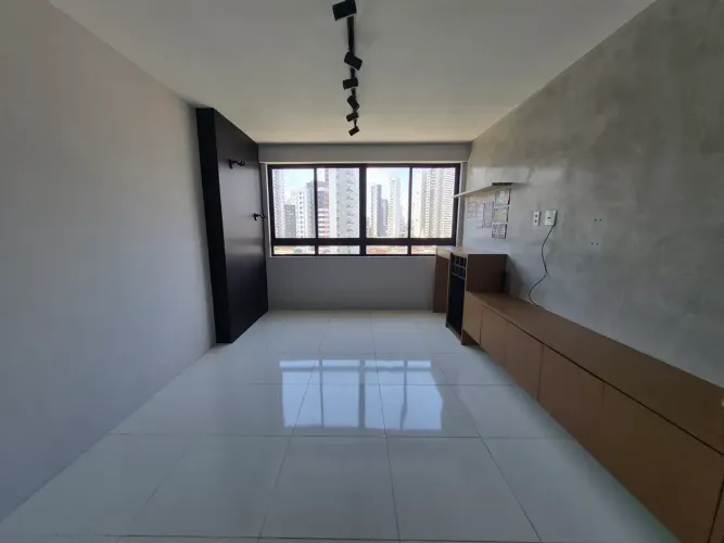Boa viagem 02 quartos sendo 01 suite com closet 02 vagas a 300 metros da praia lazer compl