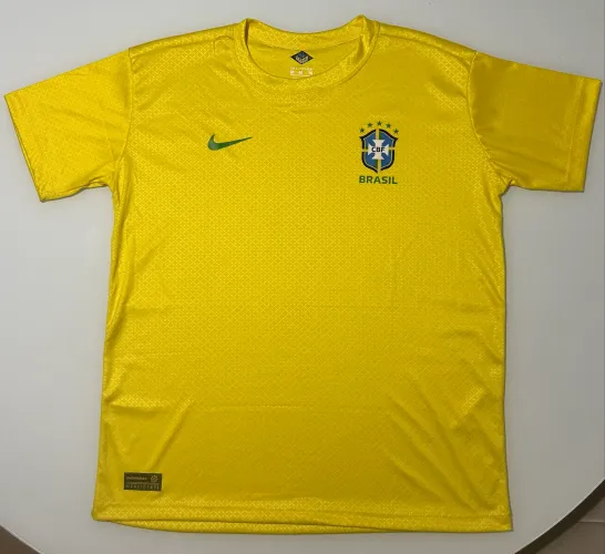 Camisas da seleção do Brasil + brinde grátis
