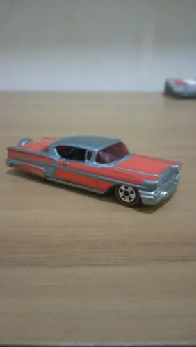 Hot Wheels Impala 58 Pintura Vermelha e Chumbo Extremamente Rara - Peça de