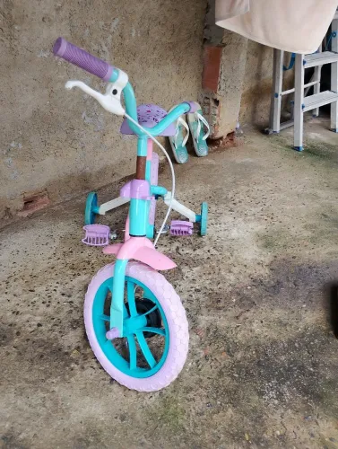 Bicicleta infantil até 3 anos