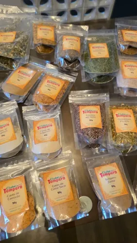 Contrata empacotadores de temperos 