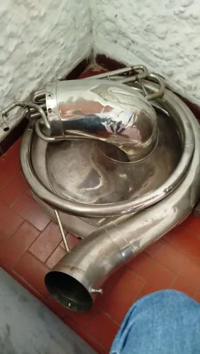 Vende em sousafone ou troco tuba três quartos