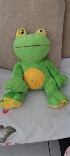 Sapo grande de pelúcia