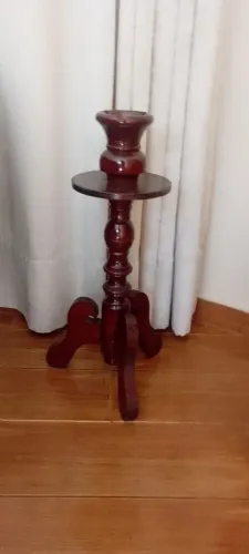 Cinzeiro de pé antigo
