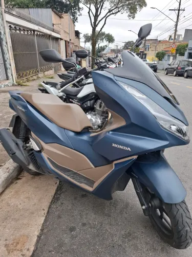 Pcx apenas 9800 km
